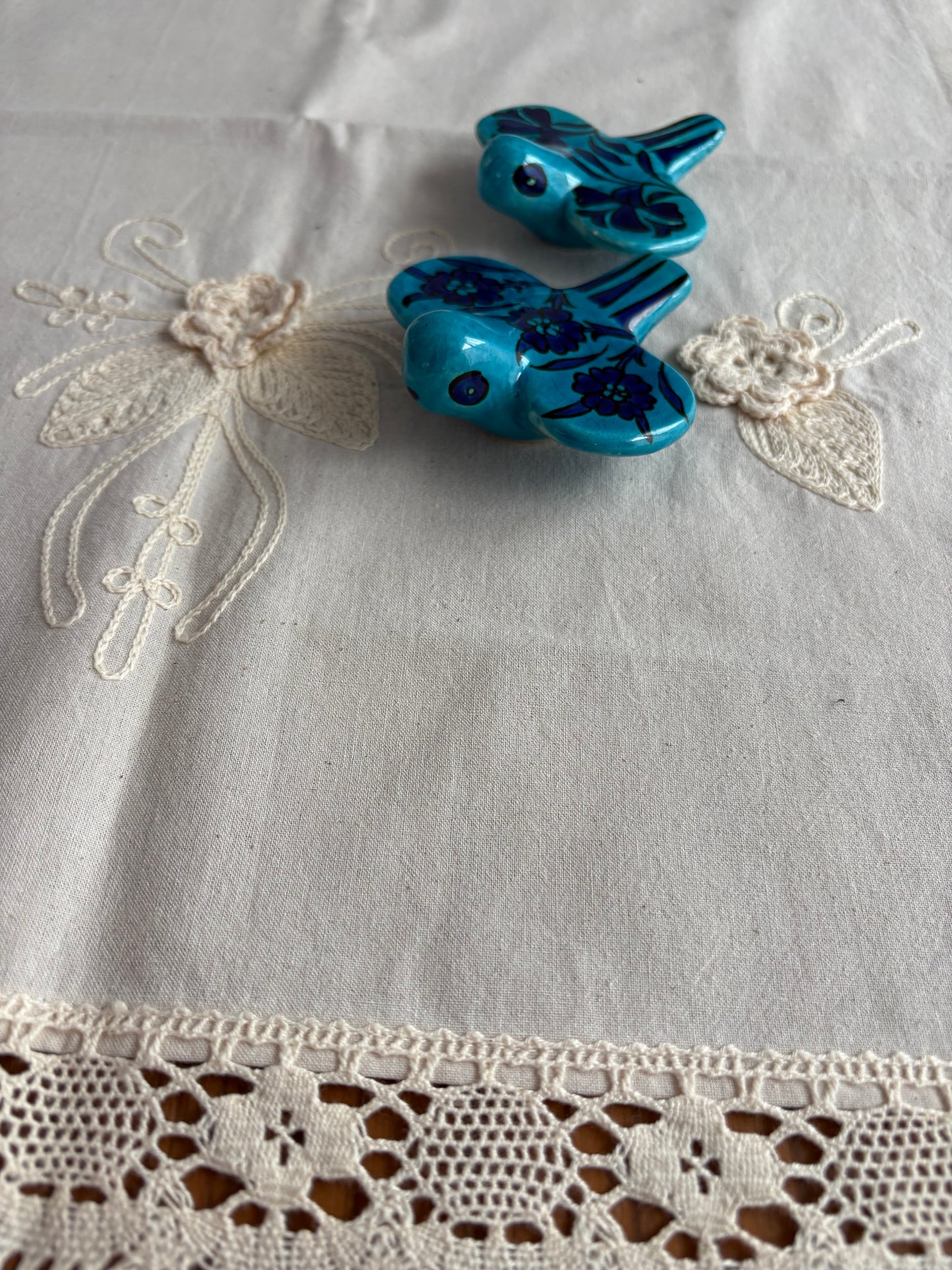 Natural colour cotton table runner