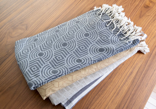 Black and White Geometric Pattern Bath Towel