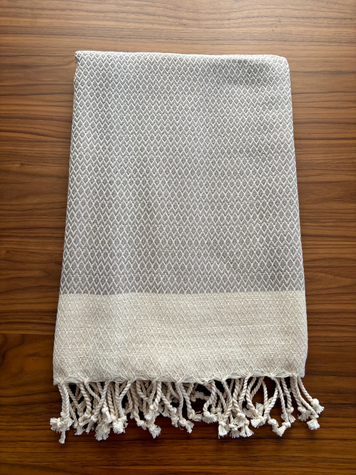 Beige Diamond Pattern Bath Towel
