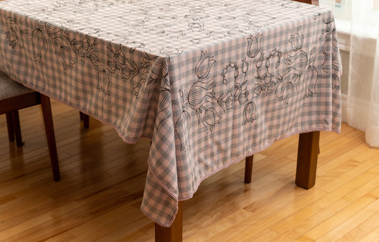 Tulip design table cloth