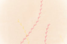 Load image into Gallery viewer, Beige table runner with branches
