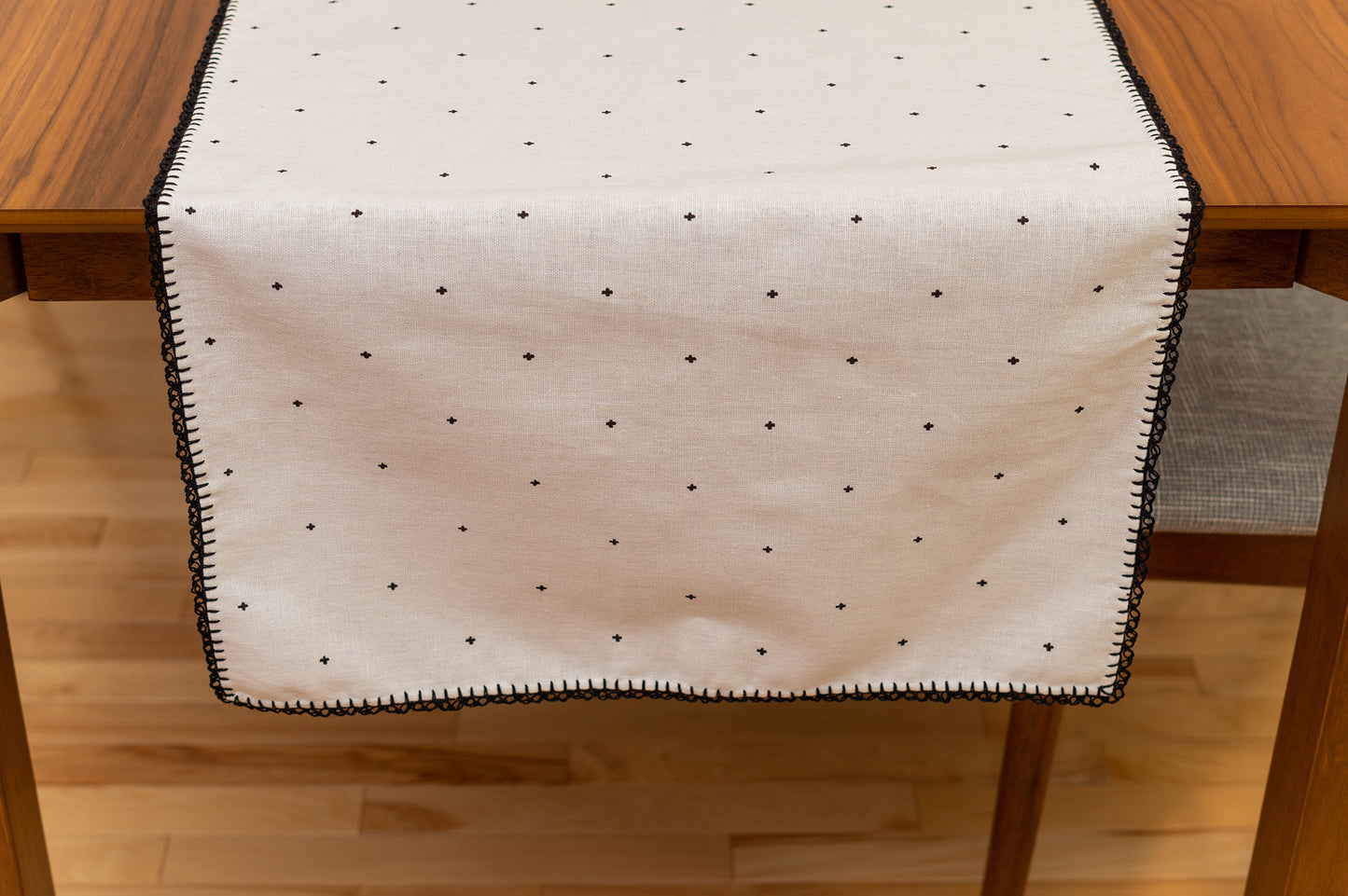 Black and white table runner