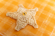 Load image into Gallery viewer, Playful yellow gingham placemat

