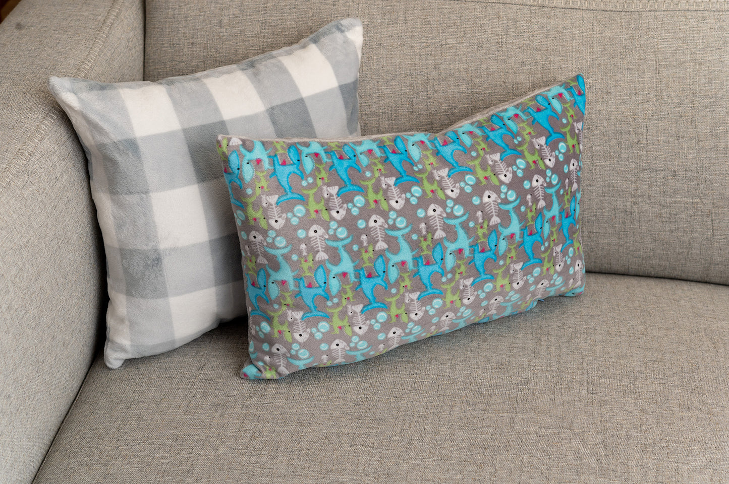 Cute fish pattern pillow