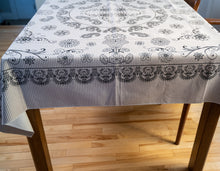 Load image into Gallery viewer, Natural Colour Lines  Flower Design Table Cloth
