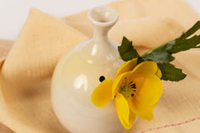 Load image into Gallery viewer, Small ceramic vase
