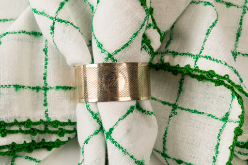 Green and white gingham napkins